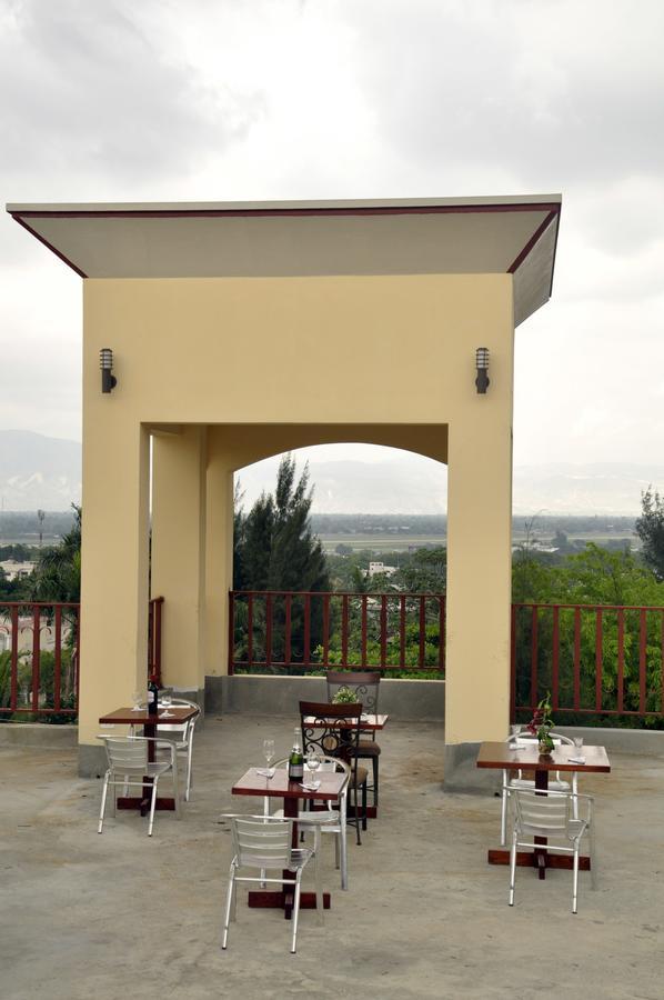 Sams Hotel Port-au-Prince Exterior foto